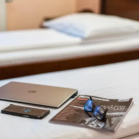 Hotel Dworek Skawinski