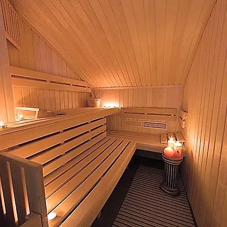 Hotel Dworek Skawinski 3*