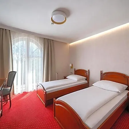 Hotel Dworek Skawinski Skawina